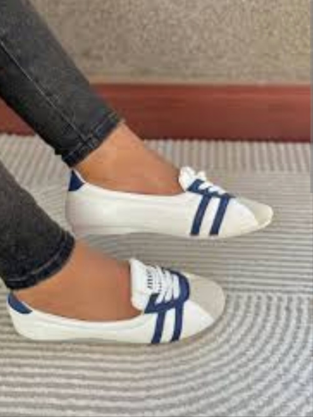 Nui & Nui Casual Women's Ballet Sneakers